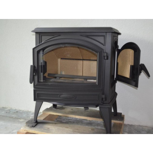 Печь каминная Dovre 640 WD