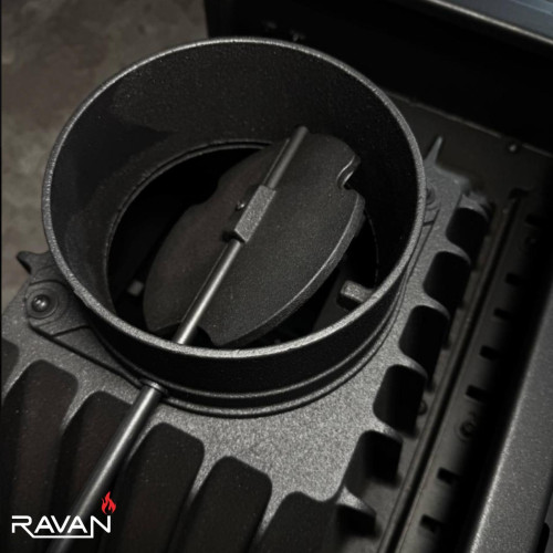 Чавунна камінна топка Ravan IMPERIAL 700 L на дровах 16 кВт